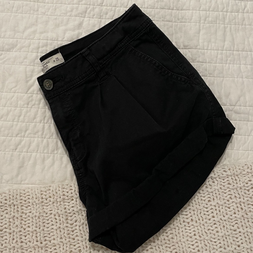 Short A&F - Picture 3 of 3